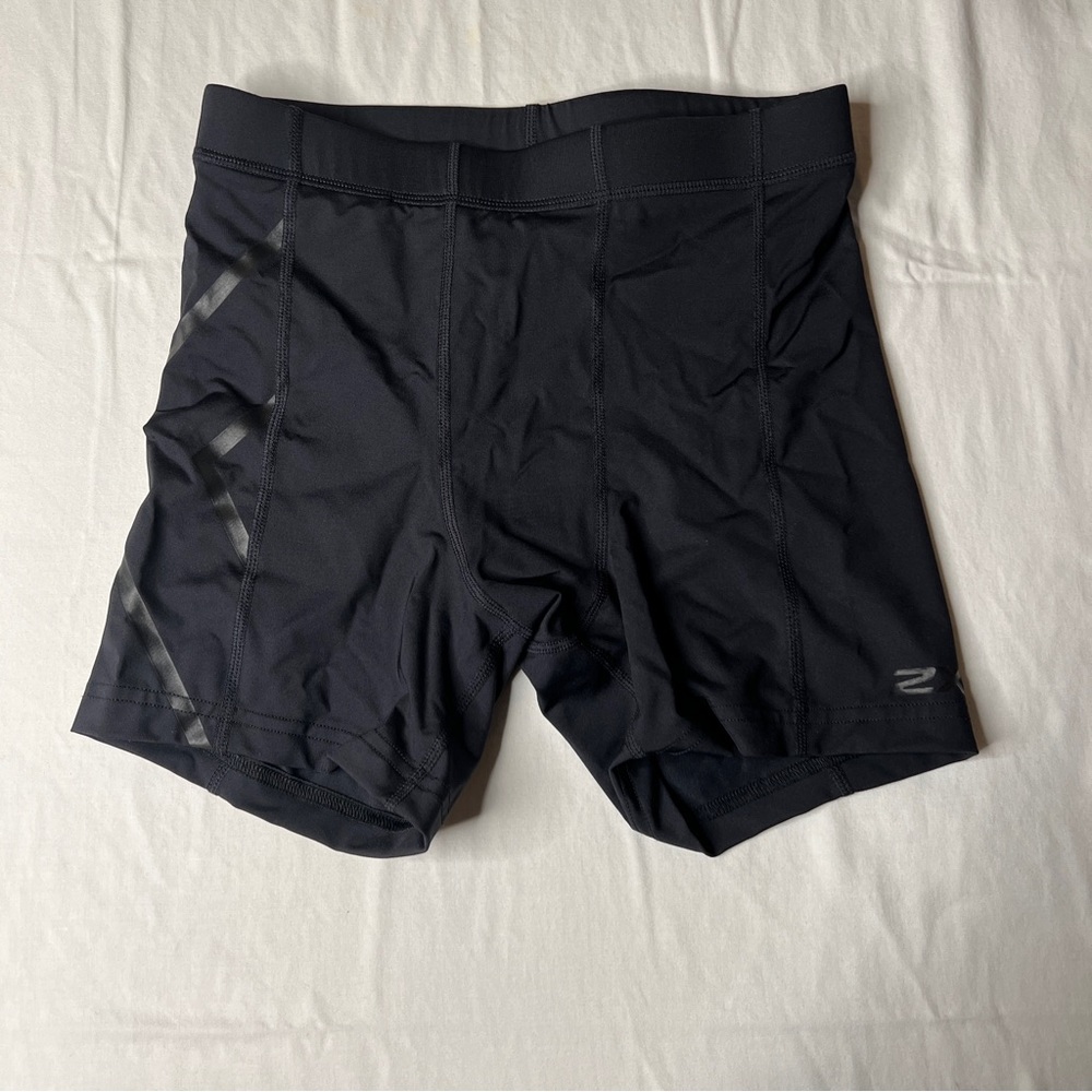 2xu compression running shorts mens size small